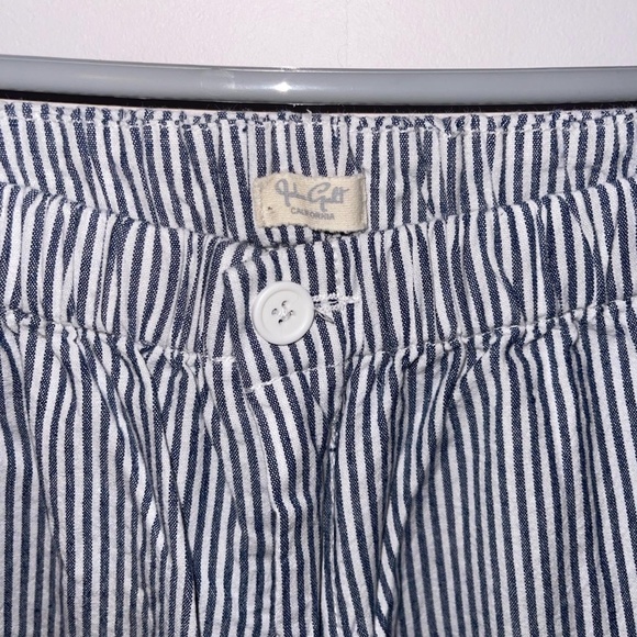 Brandy Melville Women's White and Blue Trousers - Picture 4 of 4